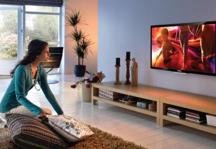 Качественная картинка на ярком телевизоре